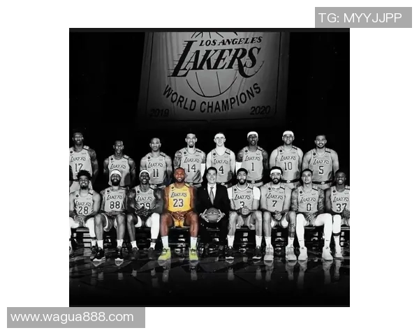 浓眉回忆被交易时首要任务是致电詹姆斯分享心情与未来计划 浓眉回忆被交易时首要任务是致电詹姆斯分享心情与未来计划